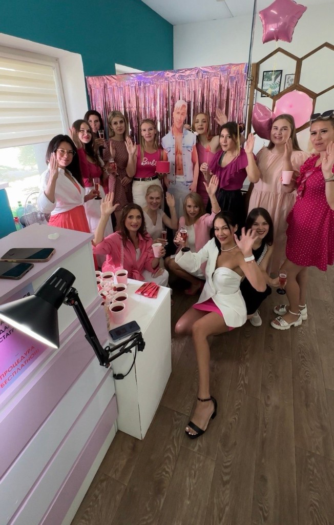Команда Beauty Bar на community-мероприятии Barbie Breakfast